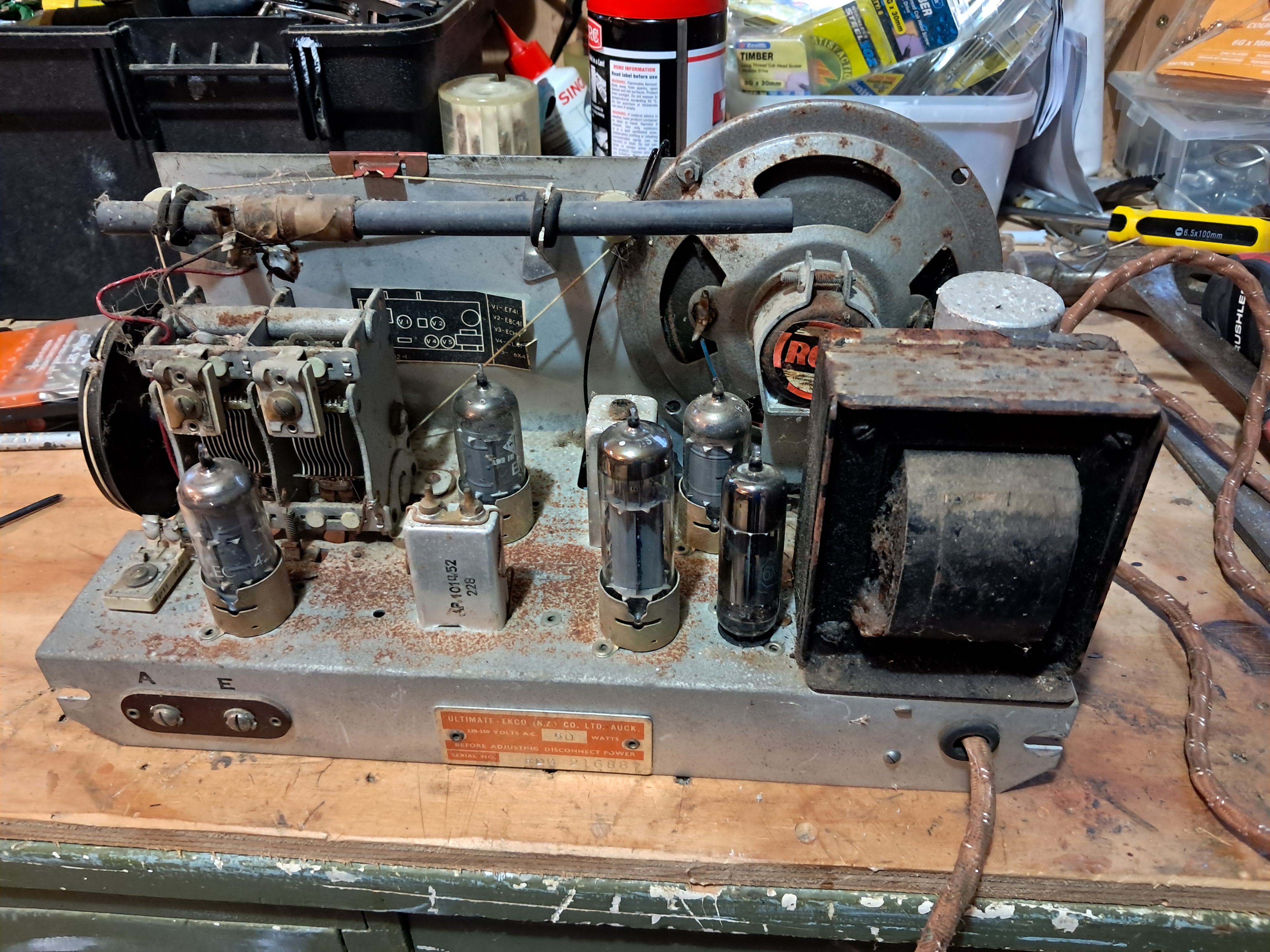 Tuner with original power cable and death chassis💀. Many antique radio chassis are ‘hot’, meaning that they can have high voltages exposed externally